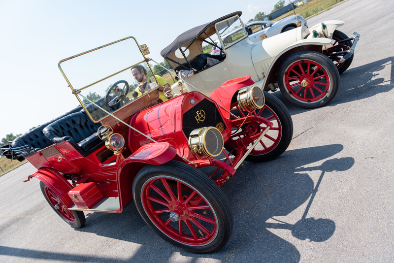 Illustration for article titled Horseless Carriages Visit Our Museum